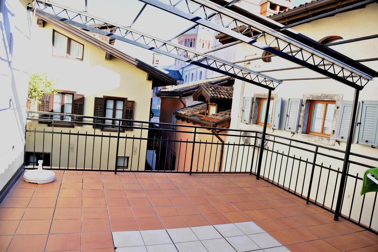 B&B And Apartments Al Duomo Trento Bagian luar foto