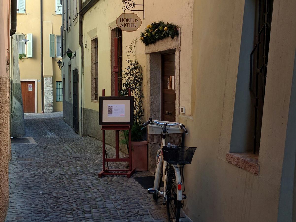 B&B And Apartments Al Duomo Trento Bagian luar foto