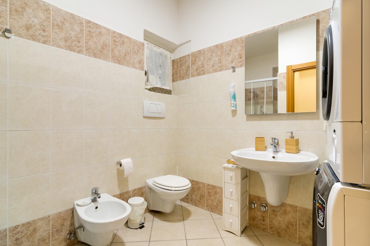 B&B And Apartments Al Duomo Trento Bagian luar foto