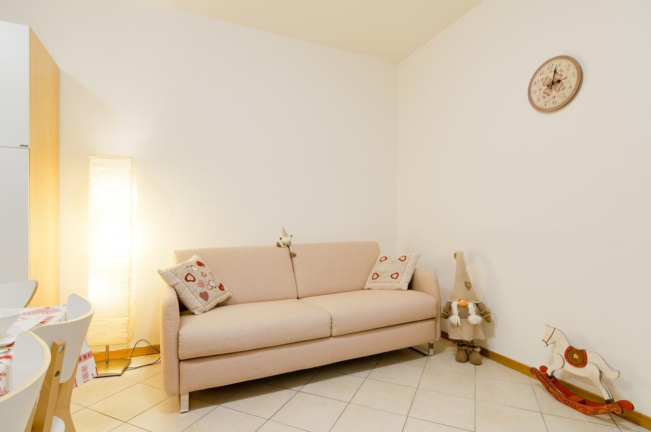 B&B And Apartments Al Duomo Trento Bagian luar foto