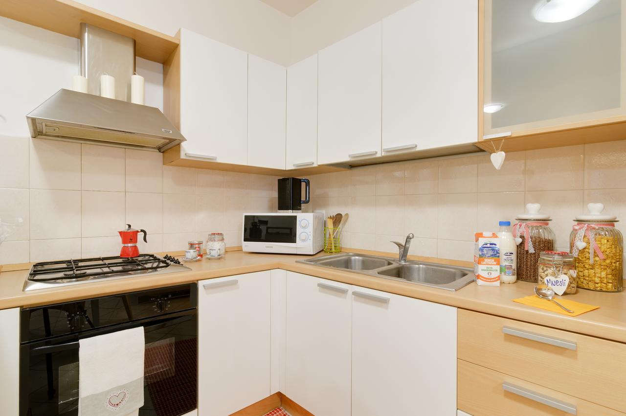 B&B And Apartments Al Duomo Trento Bagian luar foto