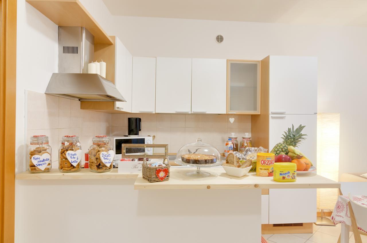 B&B And Apartments Al Duomo Trento Bagian luar foto