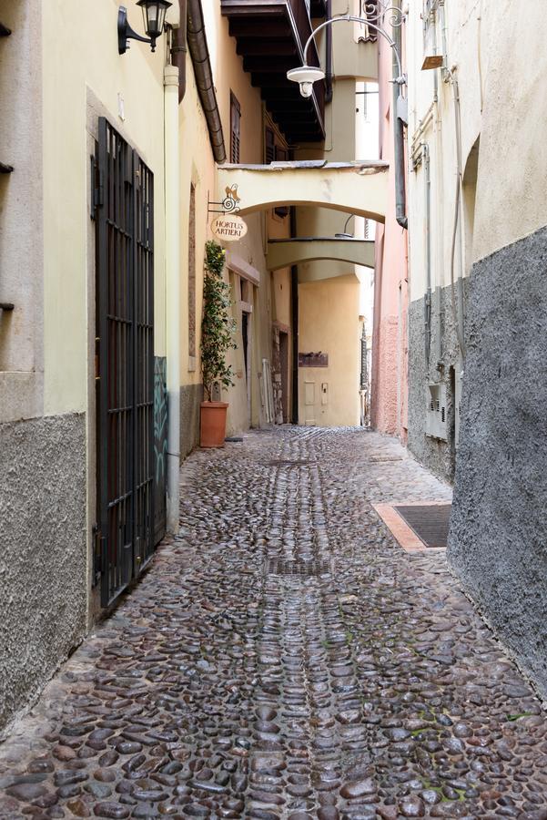 B&B And Apartments Al Duomo Trento Bagian luar foto