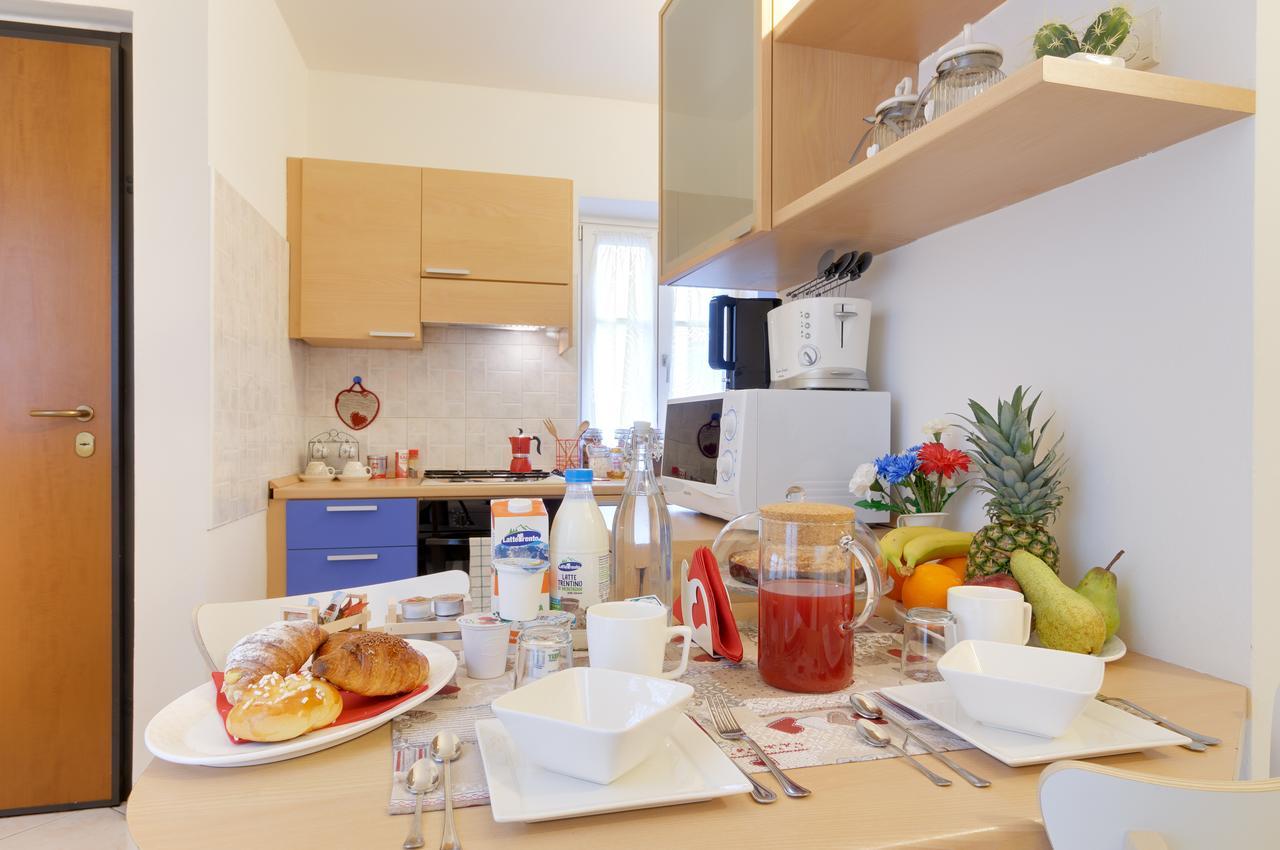 B&B And Apartments Al Duomo Trento Bagian luar foto